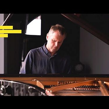 Steven Osborne performs 'Rêverie' by Claude Debussy | 2021 International Festival