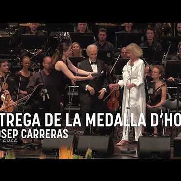 El tenor Josep Carreras rep la Medalla d'Honor del Festival de Peralada