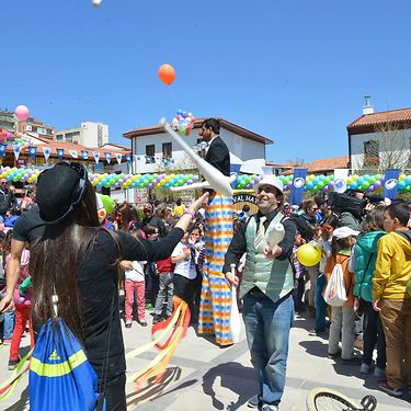 Call for theater plays for the "Little Ladies Little Gentlemen" International Children's Theatre Festival